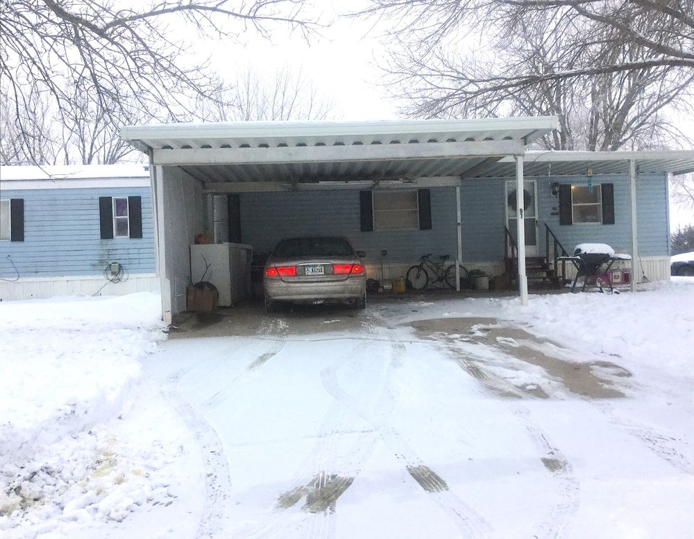 Villa Village: 2404 N 8th St, Red Oak, IA 51566